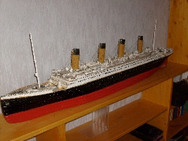 This is my model ship. Maybe you recognize that it's the 